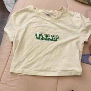 Aritizia TNA cropped shirt size m